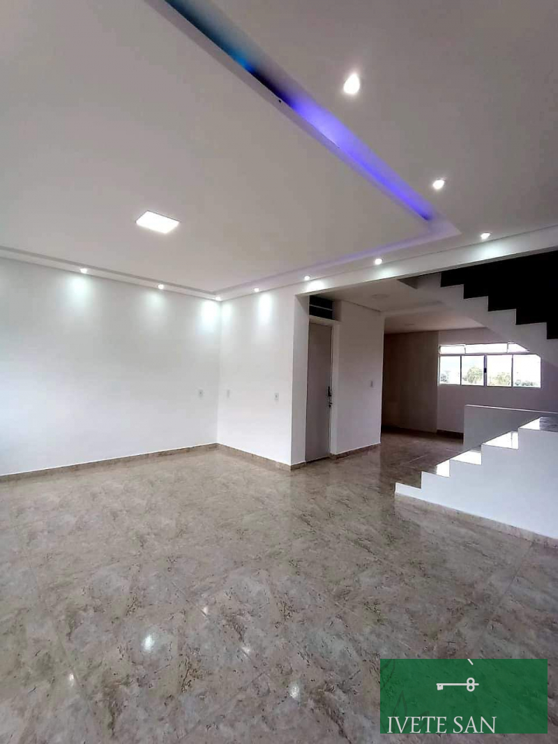 Casa, 3 quartos, 178 m² - Foto 1